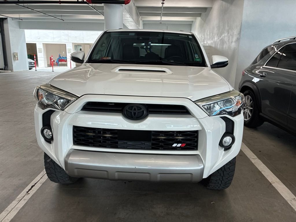 toyota 4runner 2020 JTEBU5JR7L5804077 image toyota 4runner 2020 JTEBU5JR7L5804077 image