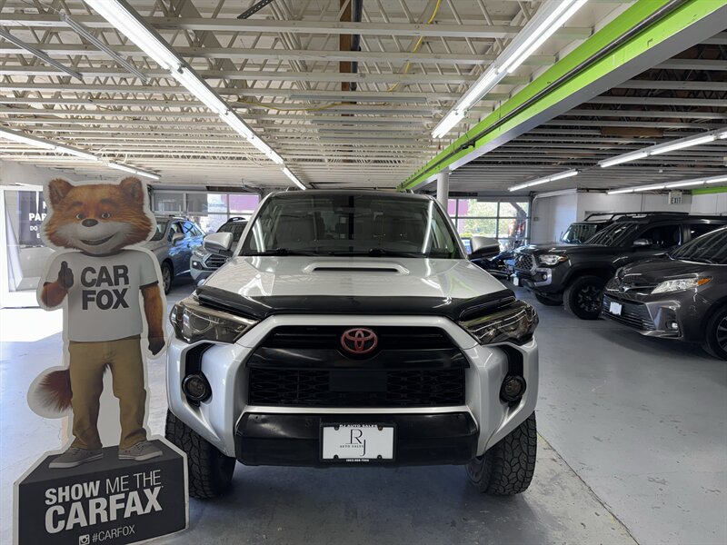 toyota 4runner 2020 JTEBU5JR9L5743475 image toyota 4runner 2020 JTEBU5JR9L5743475 image