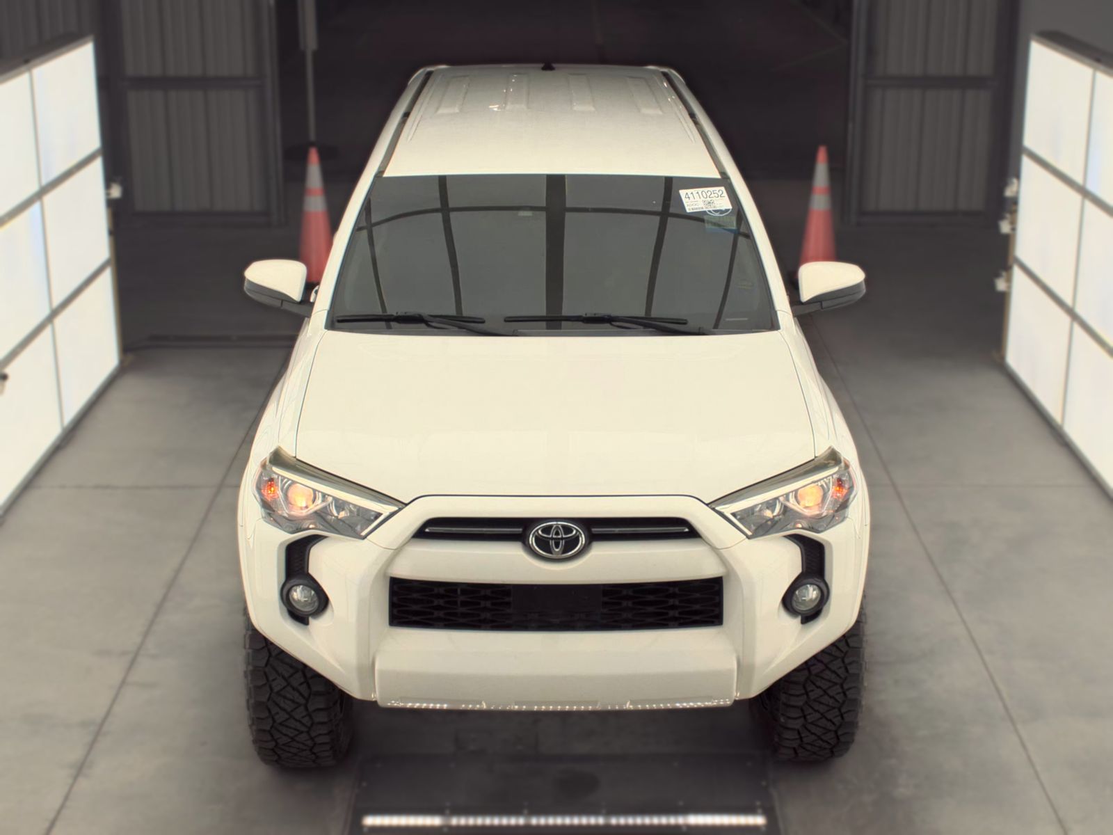 toyota 4runner 2020 JTEBU5JR2L5819506 image toyota 4runner 2020 JTEBU5JR2L5819506 image