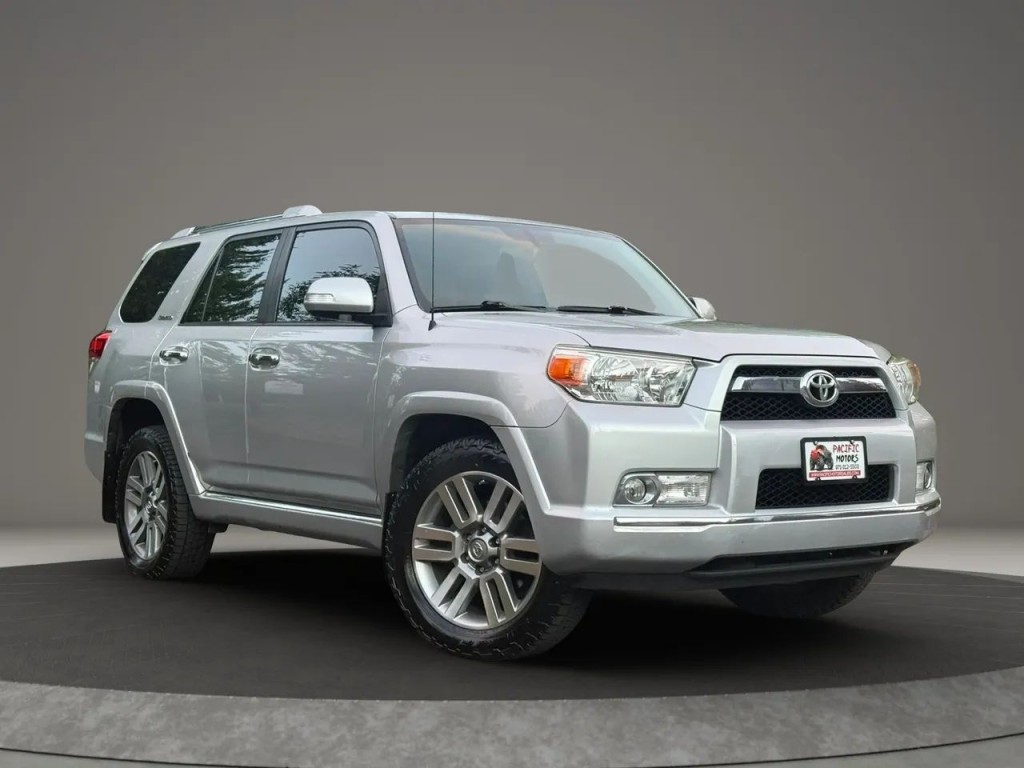 toyota 4runner 2011 JTEZU5JR2B5031211 image toyota 4runner 2011 JTEZU5JR2B5031211 image