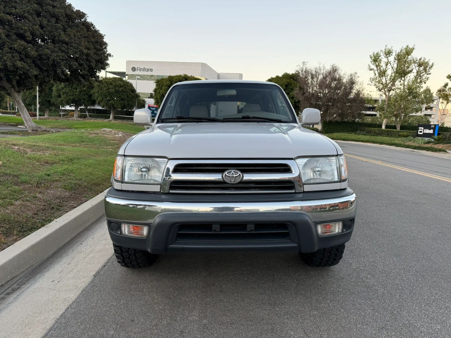 toyota 4runner 2000 JT3GN86R6Y0150103 image toyota 4runner 2000 JT3GN86R6Y0150103 image