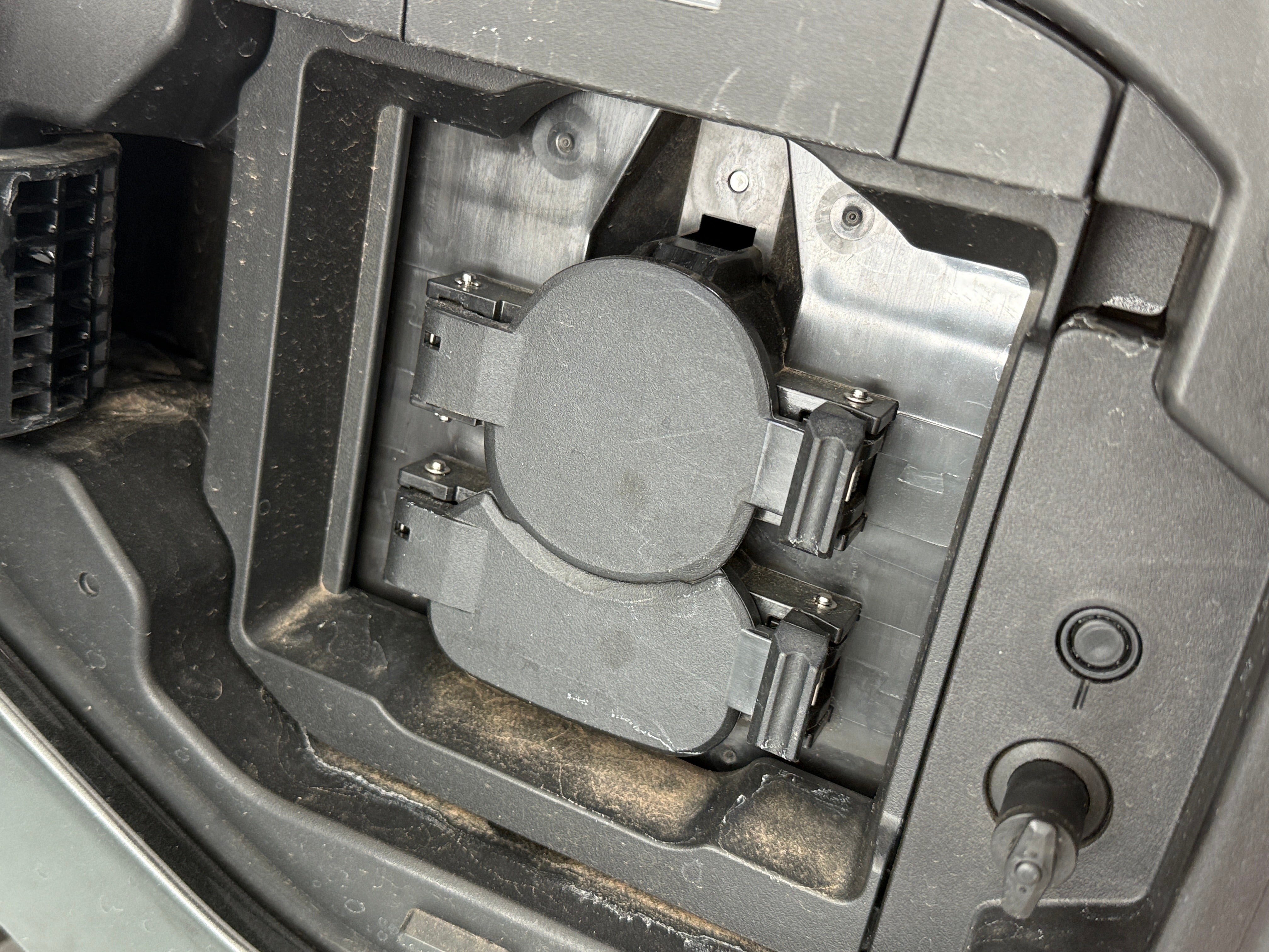 toyota bz4x 2025 JTMAAAAA8SA073290 image toyota bz4x 2025 JTMAAAAA8SA073290 image