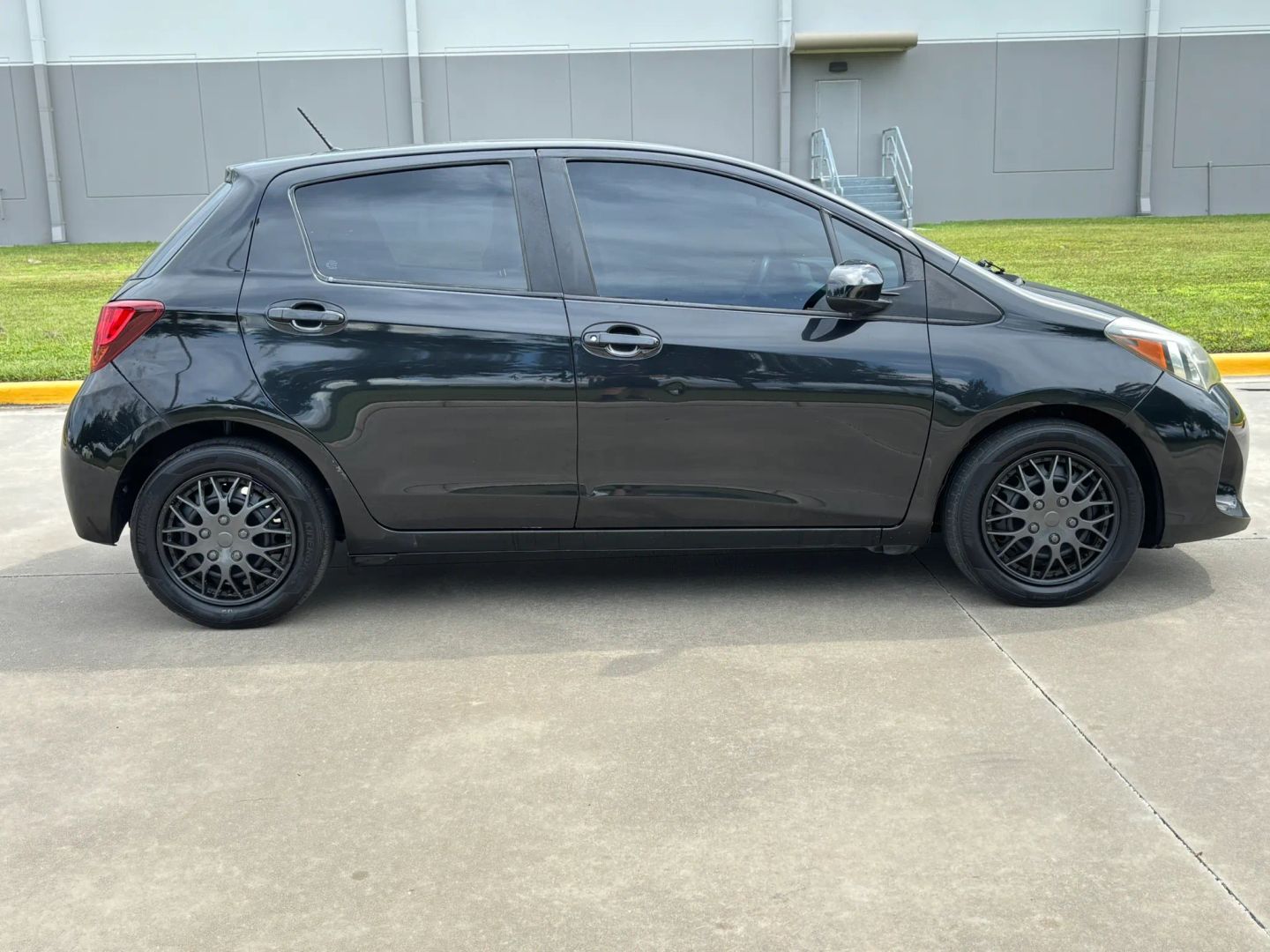 toyota yaris 2015 VNKKTUD30FA016690 image toyota yaris 2015 VNKKTUD30FA016690 image