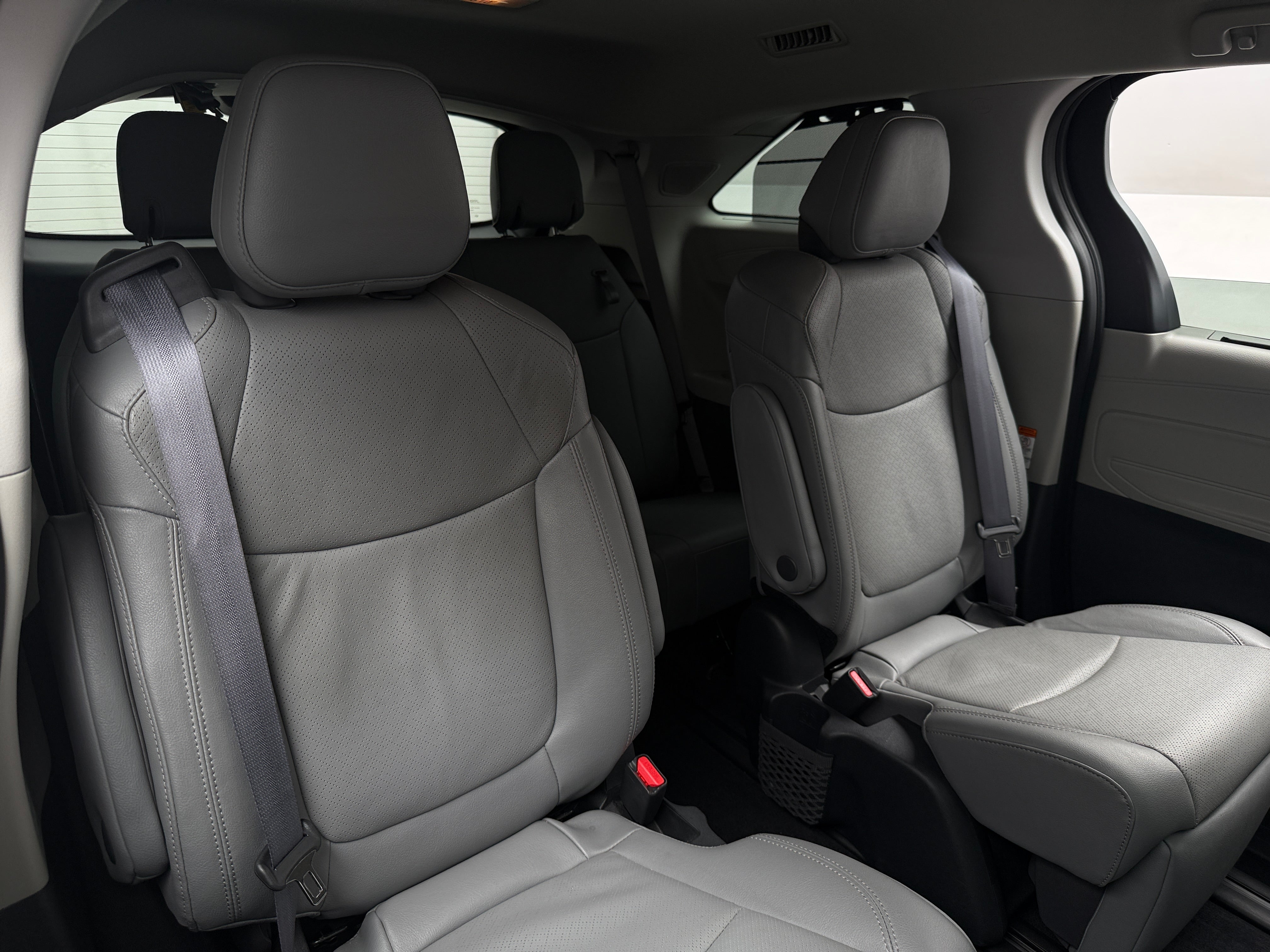 toyota sienna 2023 5TDZRKEC0PS156171 image toyota sienna 2023 5TDZRKEC0PS156171 image