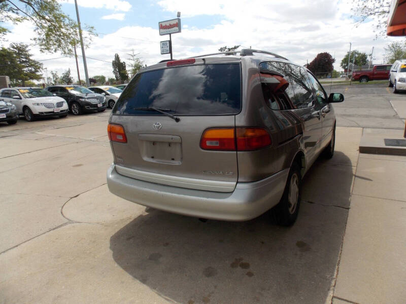 toyota sienna 1998 4T3ZF13CXWU068232 image toyota sienna 1998 4T3ZF13CXWU068232 image