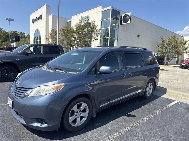 toyota sienna 2016 5TDKK3DC8GS724566 image toyota sienna 2016 5TDKK3DC8GS724566 image