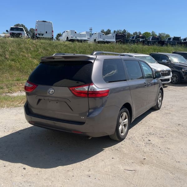 toyota sienna 2016 5TDKK3DC4GS764983 image toyota sienna 2016 5TDKK3DC4GS764983 image