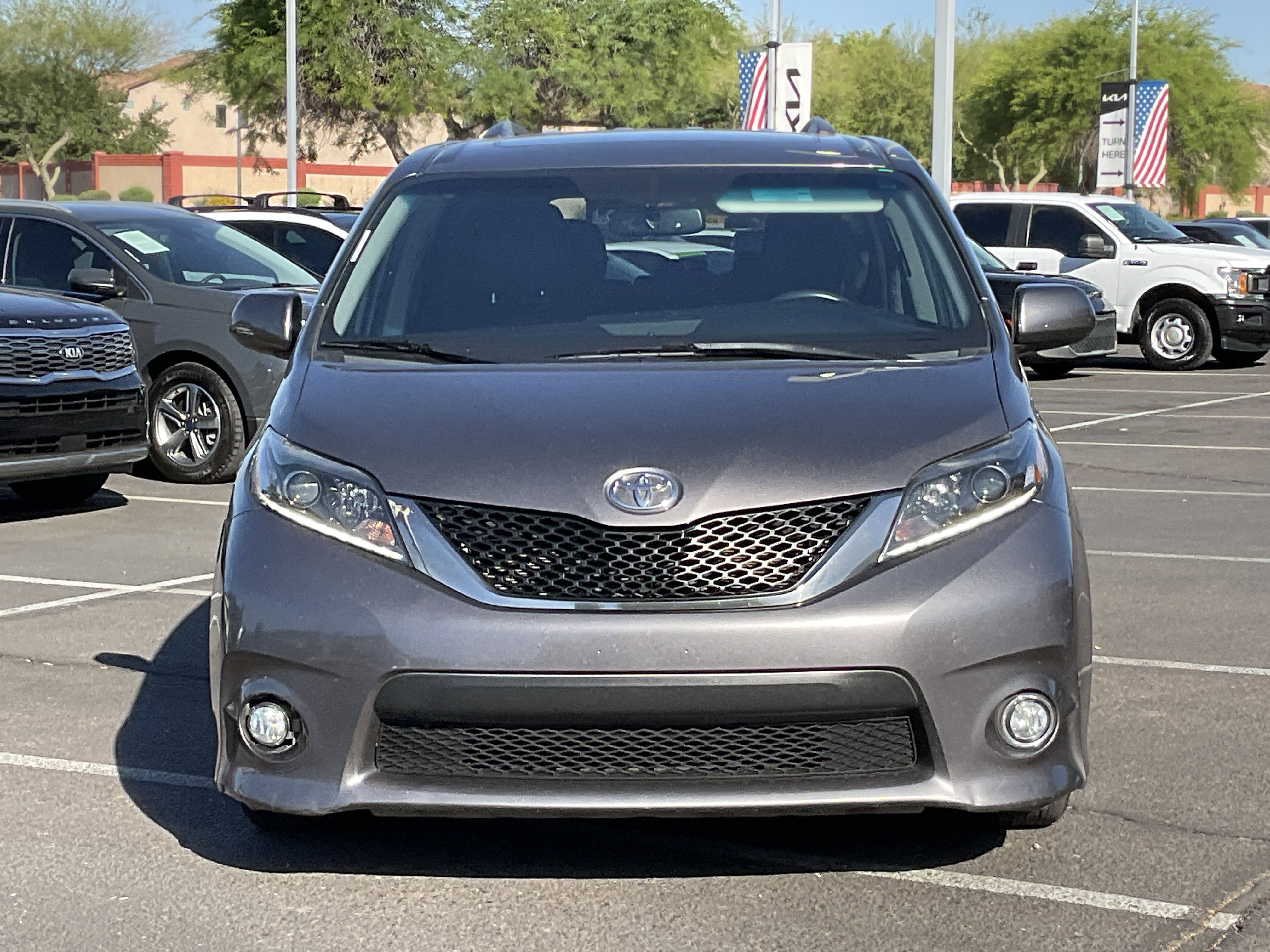toyota sienna 2016 5TDXK3DCXGS723232 image toyota sienna 2016 5TDXK3DCXGS723232 image