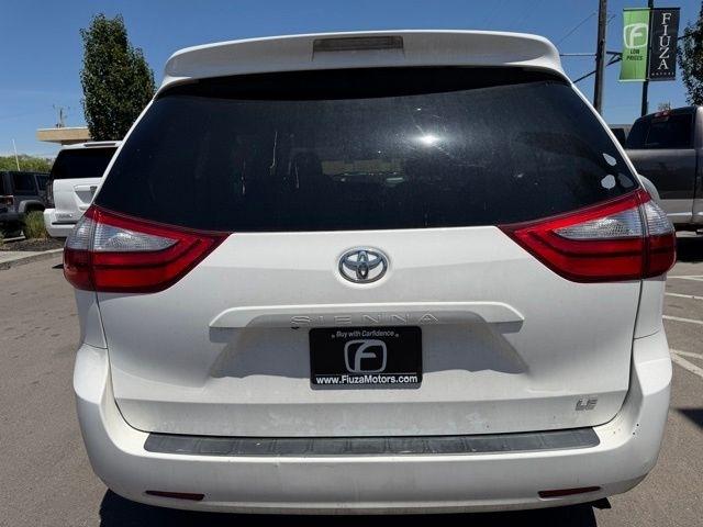 toyota sienna 2016 5TDKK3DC4GS753367 image toyota sienna 2016 5TDKK3DC4GS753367 image