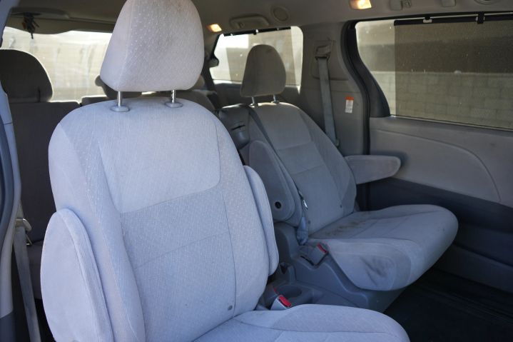 toyota sienna 2016 5TDKK3DC7GS751886 image toyota sienna 2016 5TDKK3DC7GS751886 image