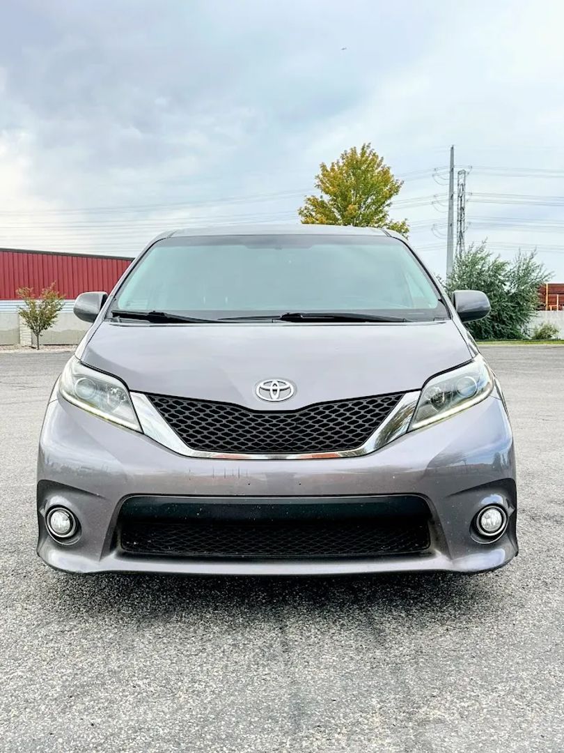toyota sienna 2016 5TDXK3DC0GS701644 image toyota sienna 2016 5TDXK3DC0GS701644 image