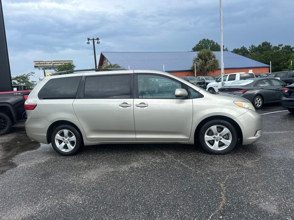 toyota sienna 2016 5TDKK3DC3GS726399 image toyota sienna 2016 5TDKK3DC3GS726399 image