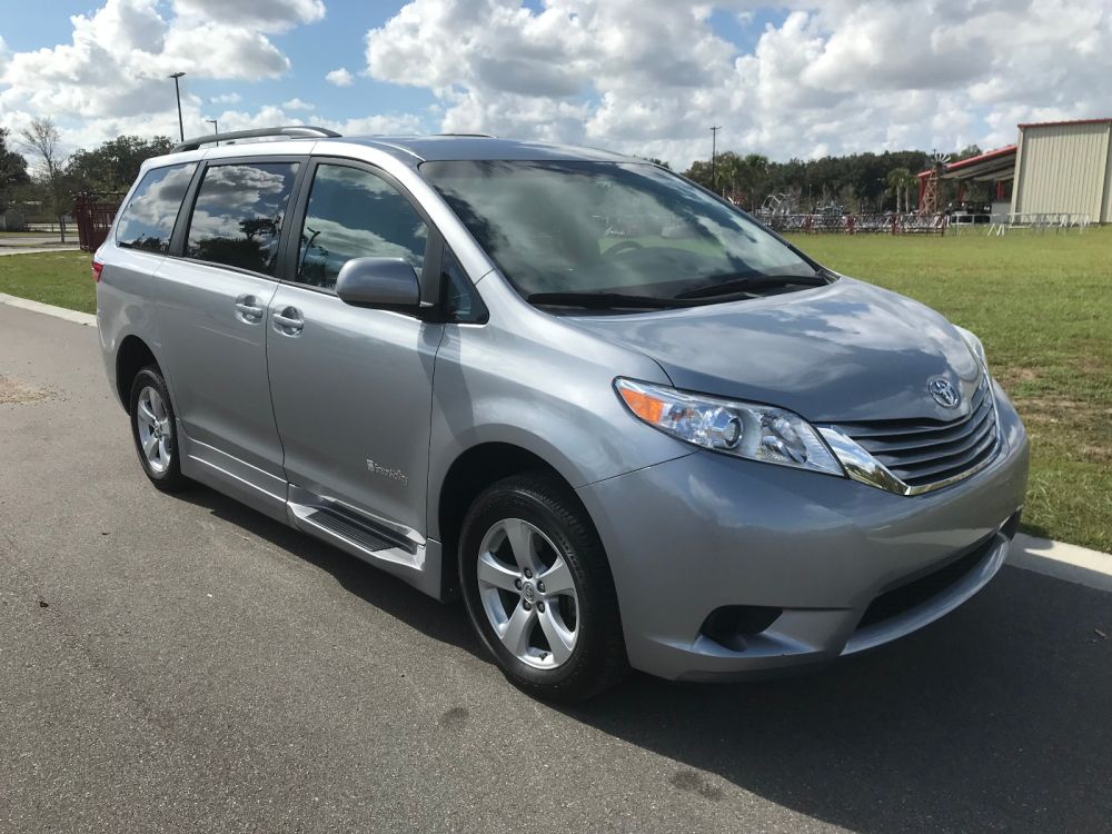 toyota sienna 2016 5TDKK3DC0GS700455 image toyota sienna 2016 5TDKK3DC0GS700455 image