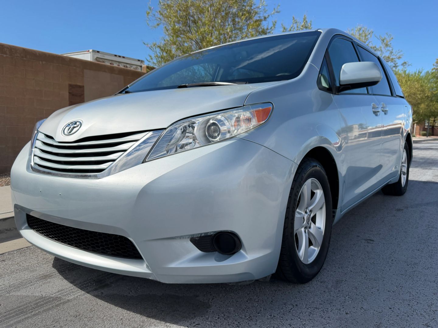 toyota sienna 2016 5TDKK3DC2GS696733 image toyota sienna 2016 5TDKK3DC2GS696733 image