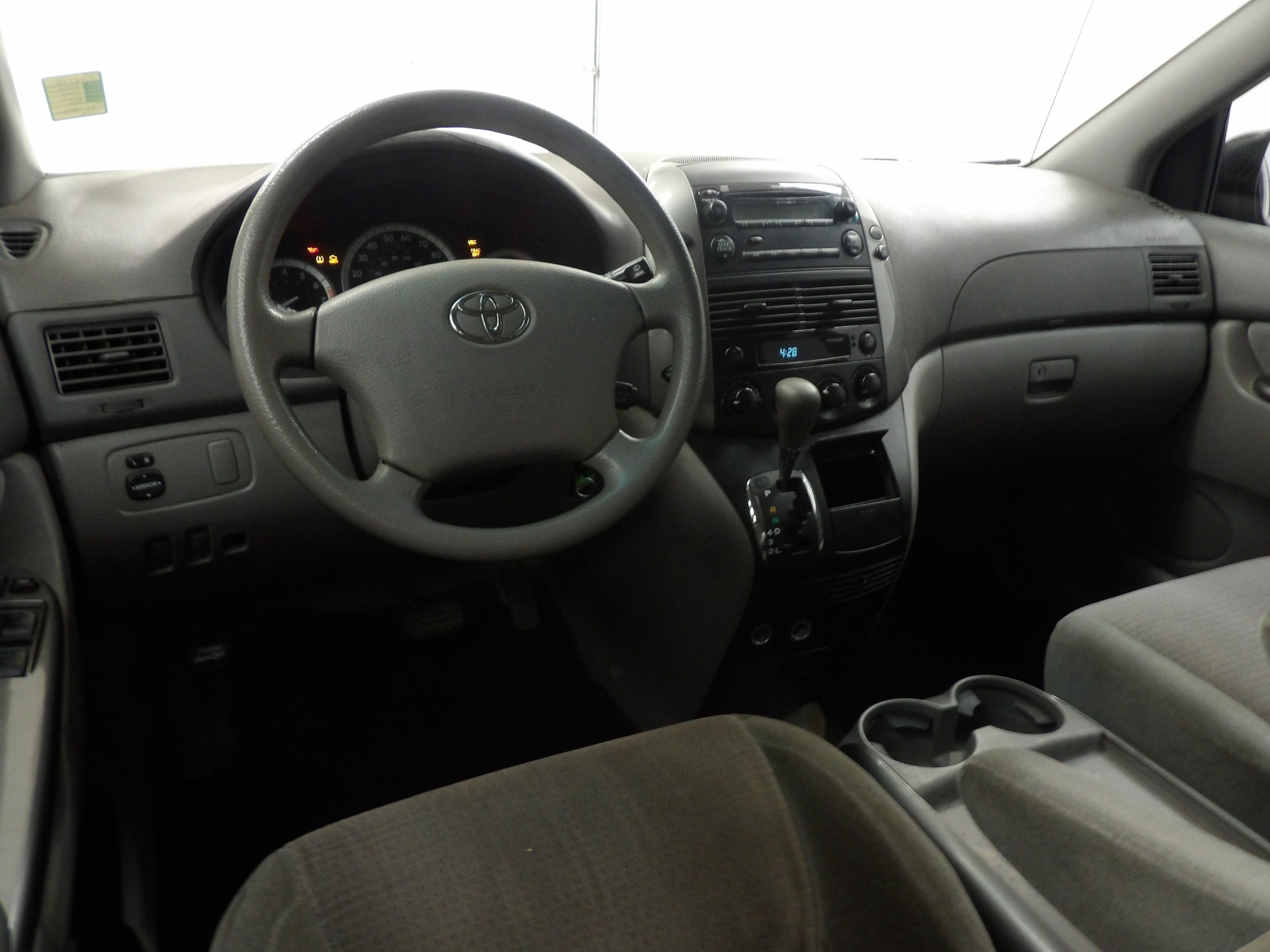 toyota sienna 2008 5TDZK23C58S178840 image