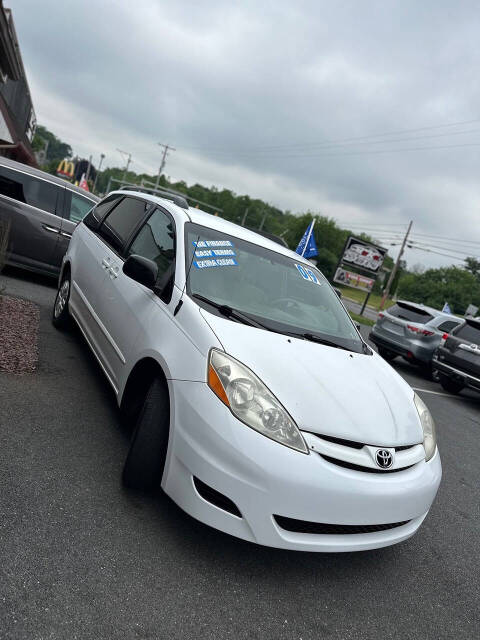 toyota sienna 2009 5TDZK23C89S251359 image toyota sienna 2009 5TDZK23C89S251359 image