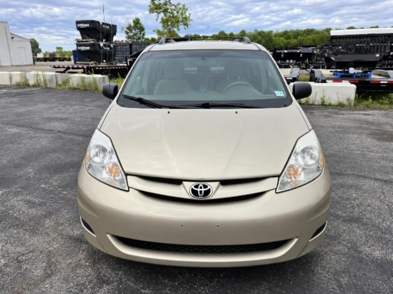 toyota sienna 2009 5TDZK23CX9S255011 image toyota sienna 2009 5TDZK23CX9S255011 image