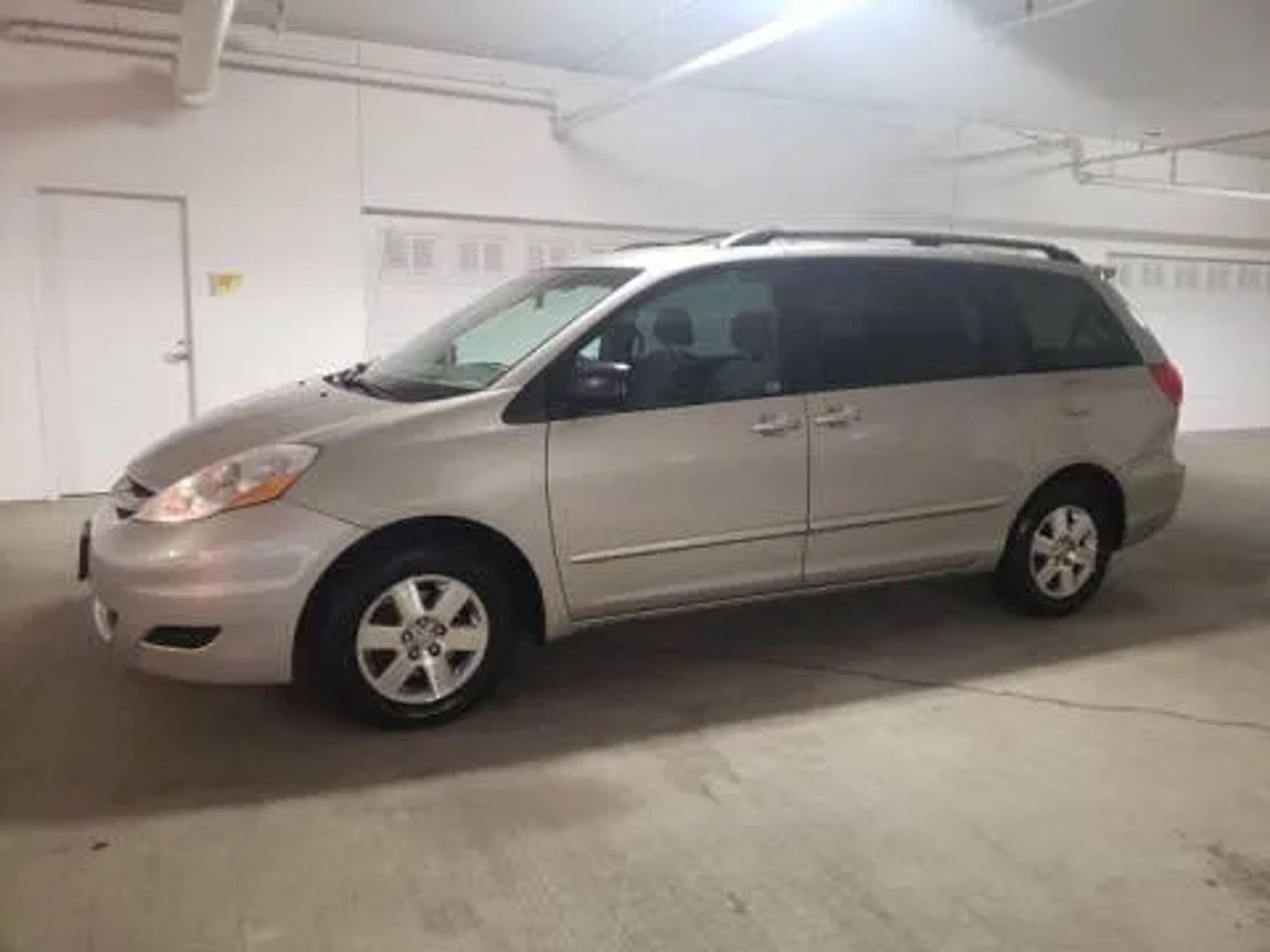 toyota sienna 2007 5TDZK23C47S063046 image toyota sienna 2007 5TDZK23C47S063046 image