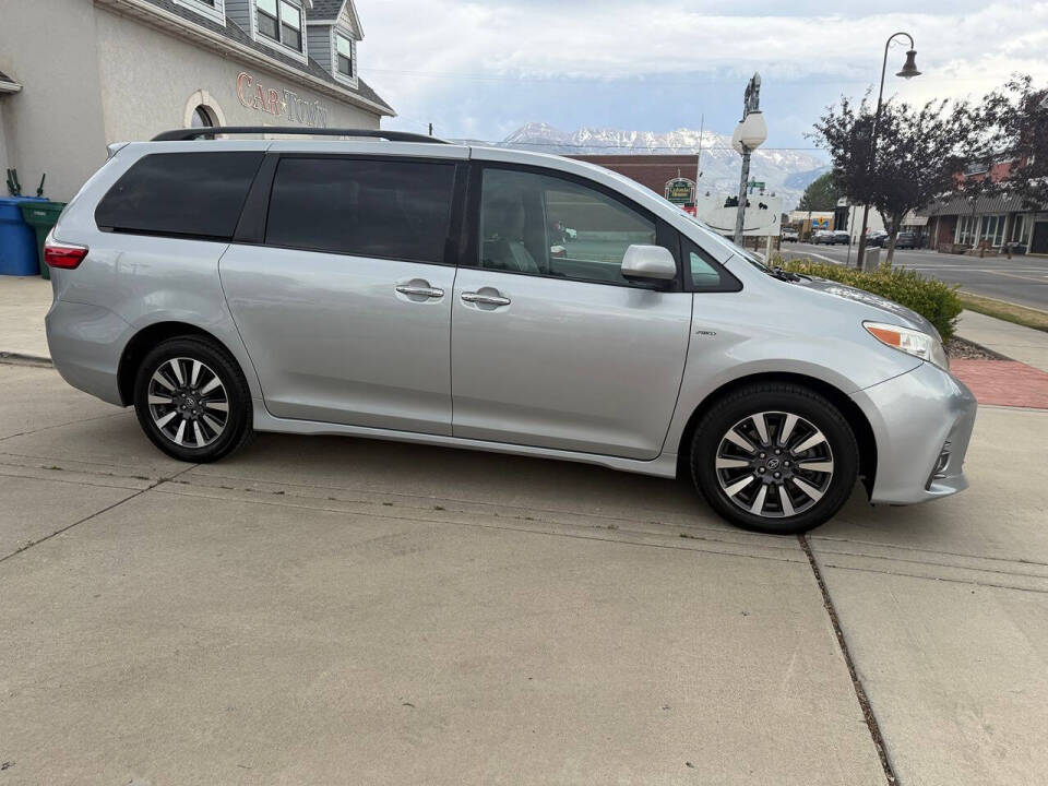 toyota sienna 2019 5TDDZ3DC2KS220656 image toyota sienna 2019 5TDDZ3DC2KS220656 image