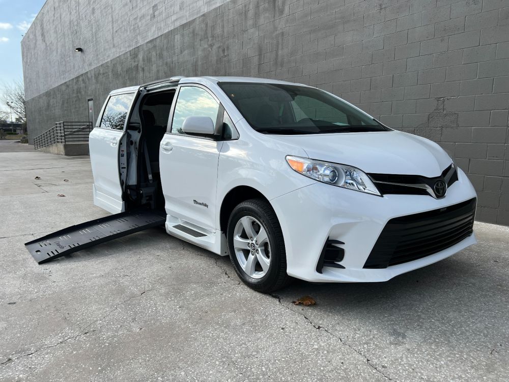 toyota sienna 2019 5TDKZ3DC5KS009569 image toyota sienna 2019 5TDKZ3DC5KS009569 image