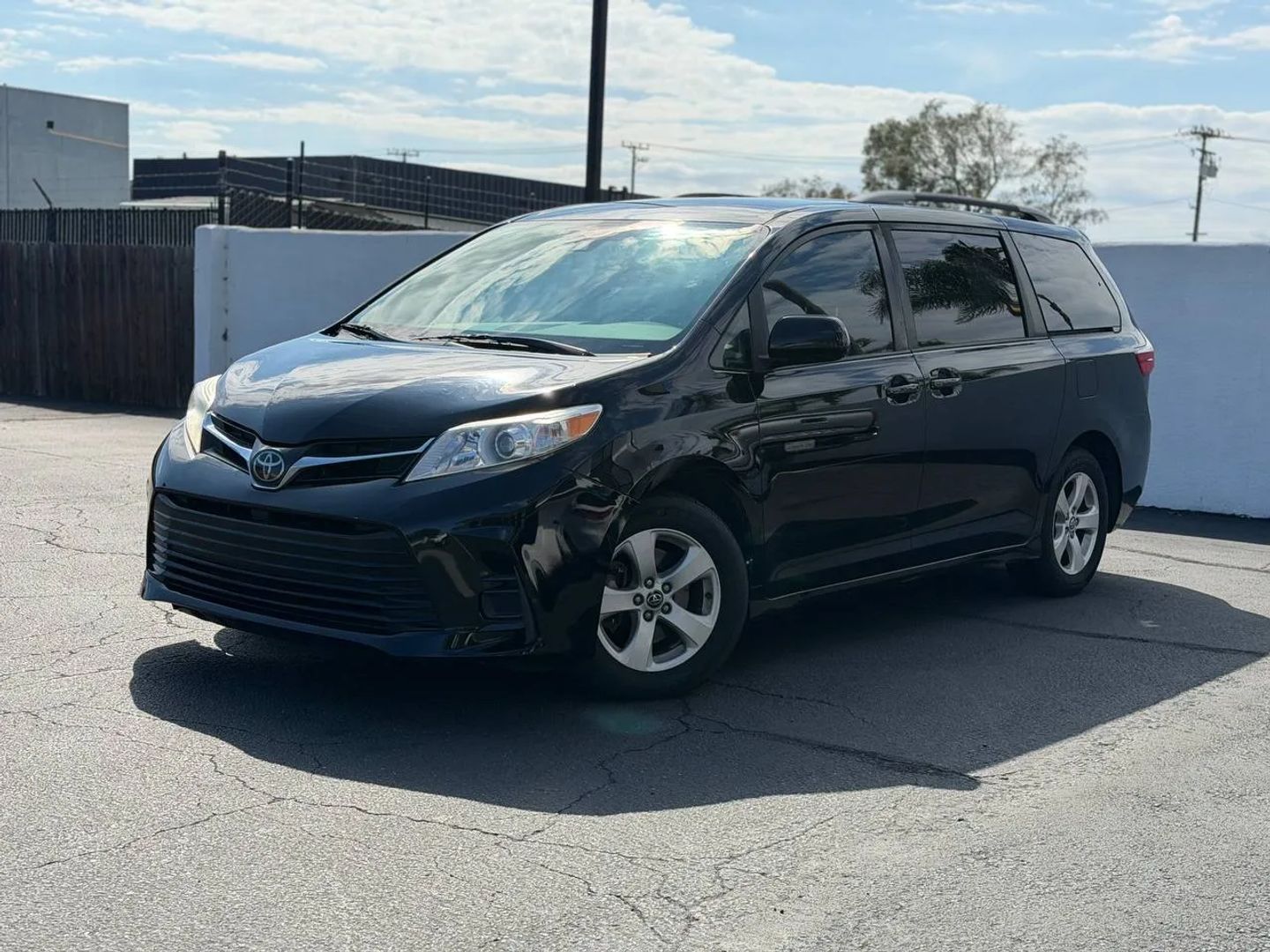 toyota sienna 2018 5TDKZ3DC3JS948654 image toyota sienna 2018 5TDKZ3DC3JS948654 image