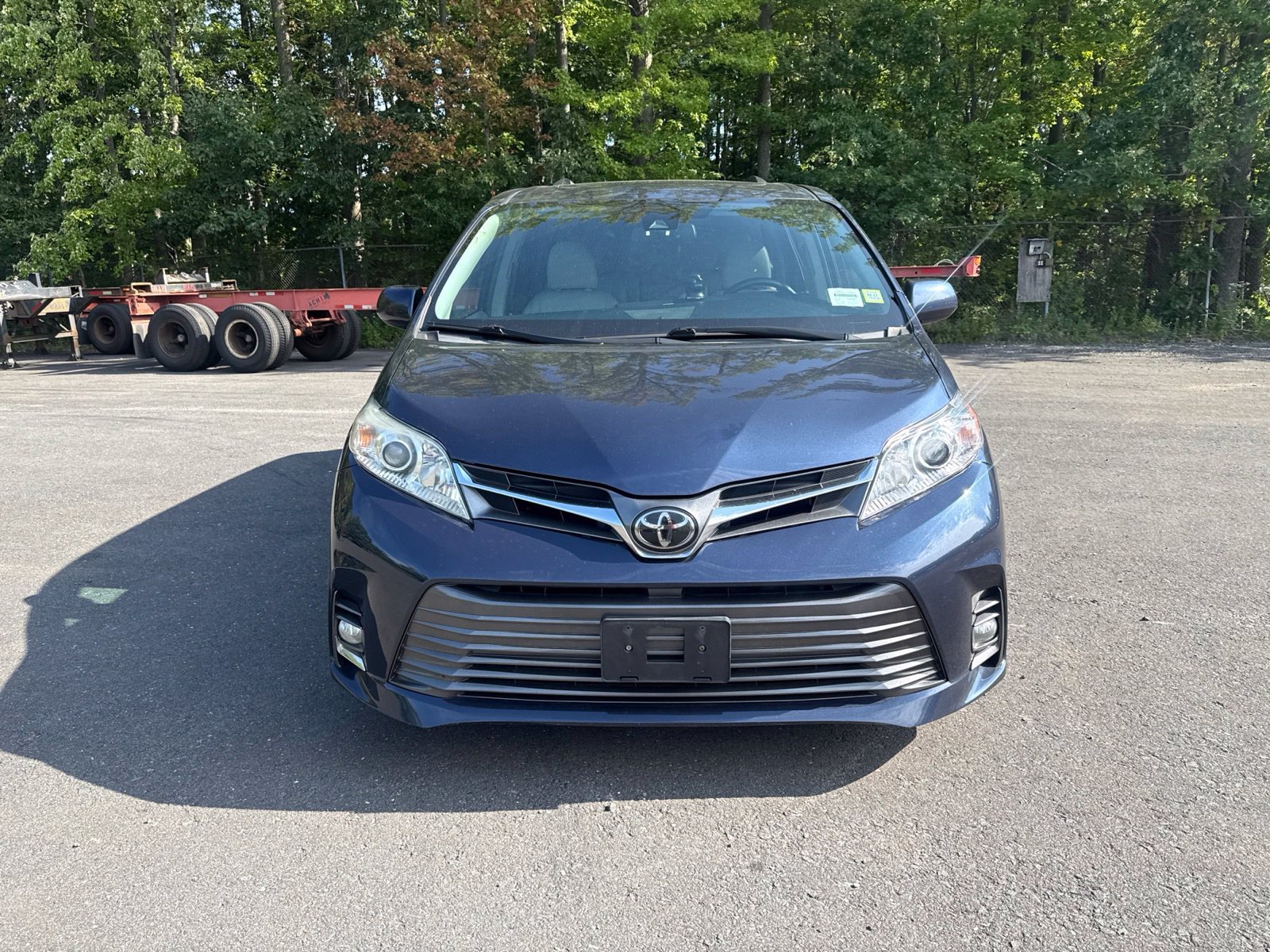 toyota sienna 2018 5TDDZ3DC7JS202720 image toyota sienna 2018 5TDDZ3DC7JS202720 image