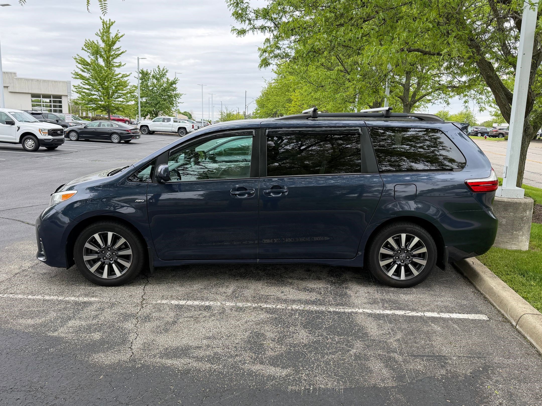 toyota sienna 2018 5TDJZ3DC5JS209846 image toyota sienna 2018 5TDJZ3DC5JS209846 image