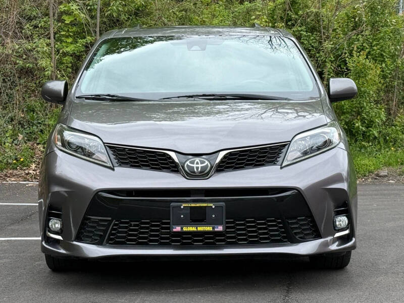 toyota sienna 2018 5TDXZ3DC0JS934362 image toyota sienna 2018 5TDXZ3DC0JS934362 image