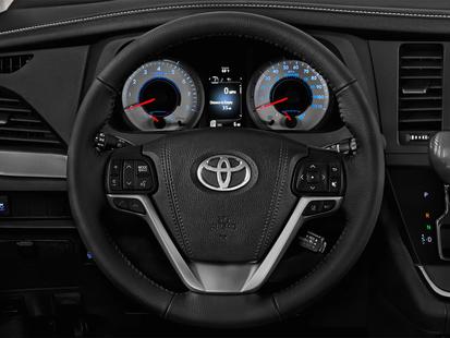 toyota sienna 2018 5TDDZ3DC8JS197799 image toyota sienna 2018 5TDDZ3DC8JS197799 image