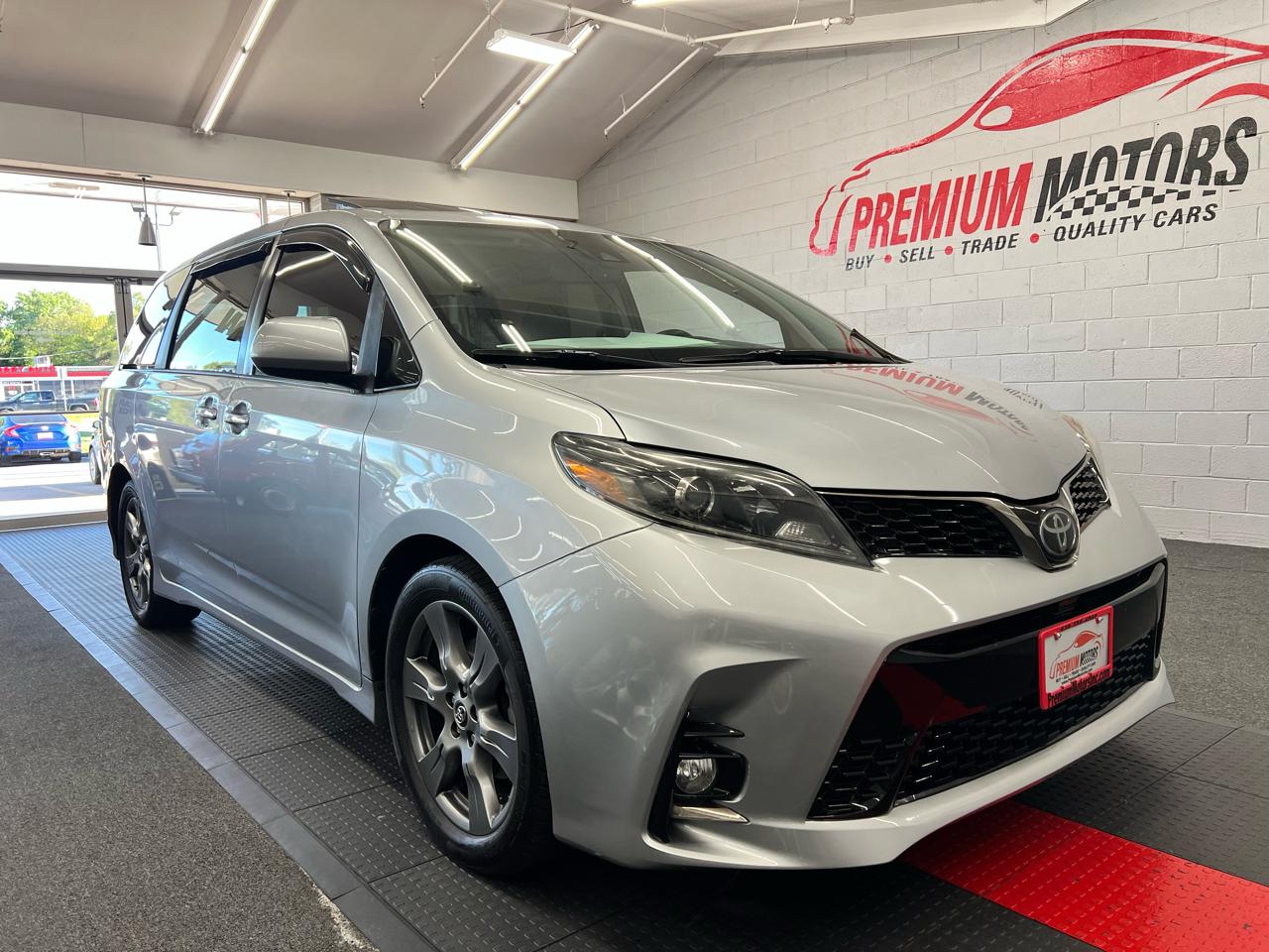 toyota sienna 2018 5TDXZ3DC3JS946098 image toyota sienna 2018 5TDXZ3DC3JS946098 image