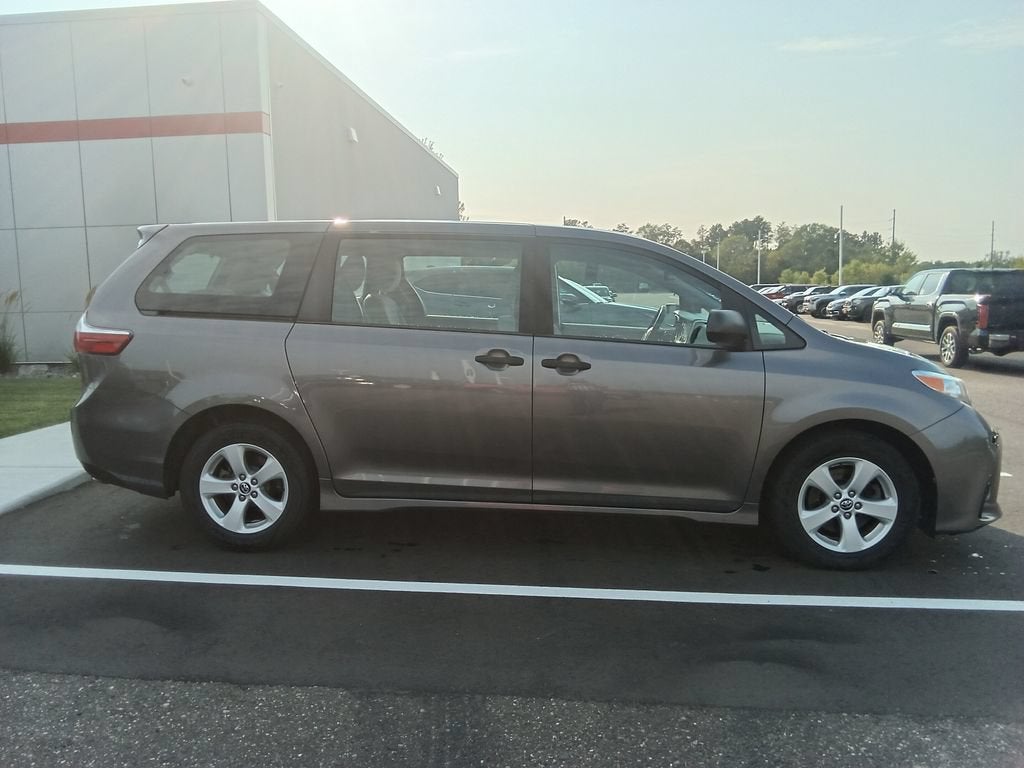 toyota sienna 2018 5TDZZ3DC2JS948868 image toyota sienna 2018 5TDZZ3DC2JS948868 image