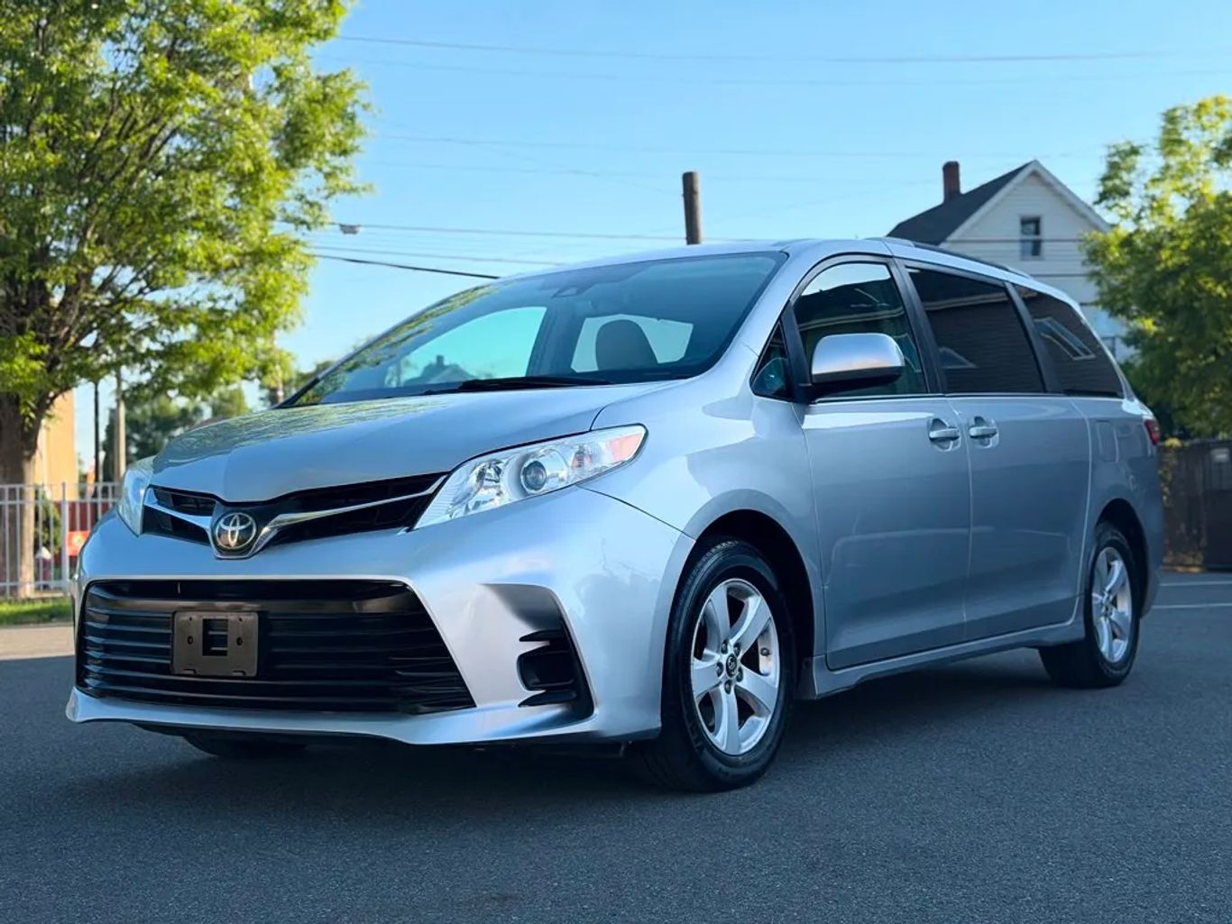 toyota sienna 2018 5TDKZ3DC4JS954446 image toyota sienna 2018 5TDKZ3DC4JS954446 image
