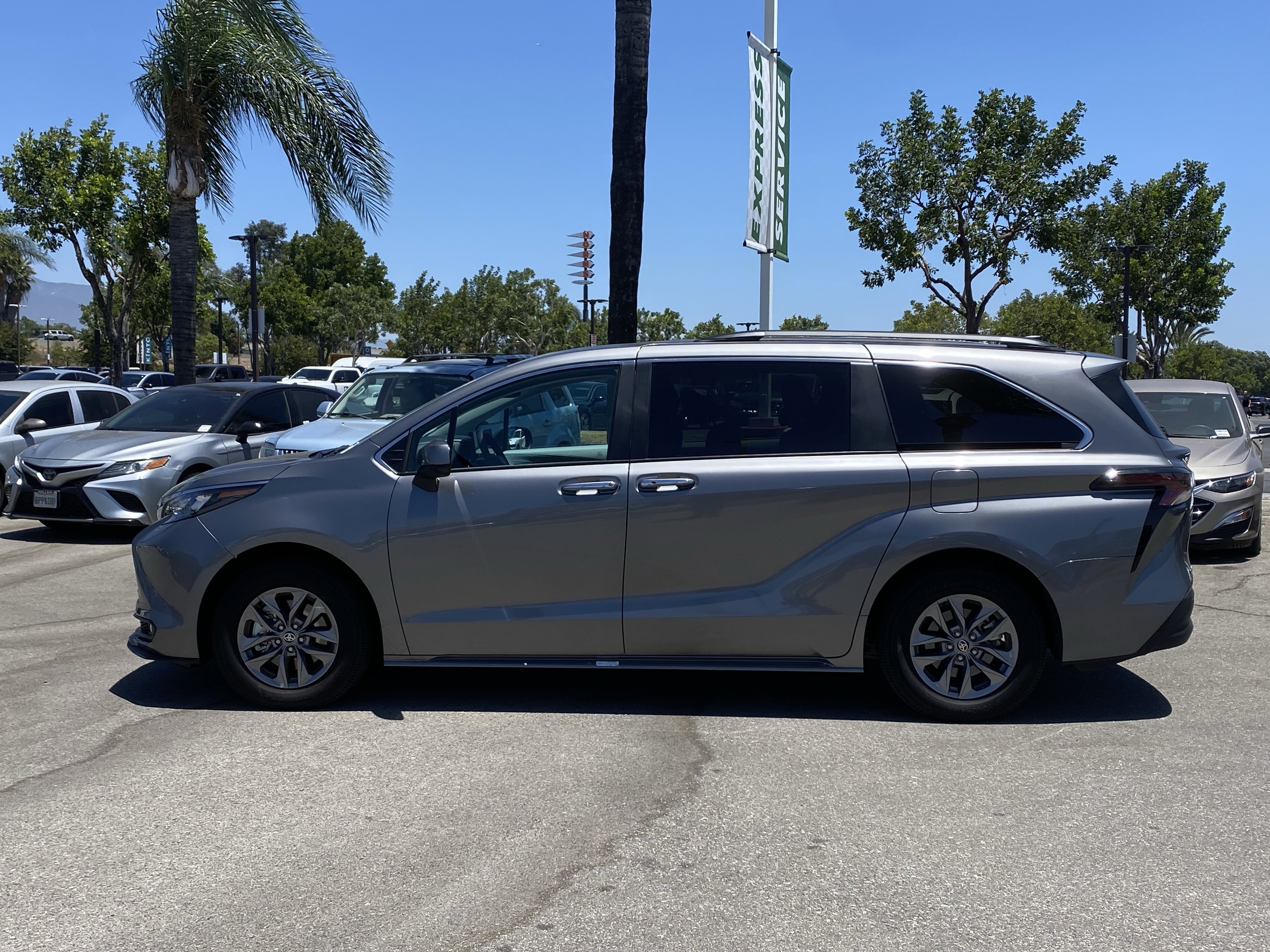 toyota sienna 2026 5TDYRKECXTS299750 image toyota sienna 2026 5TDYRKECXTS299750 image