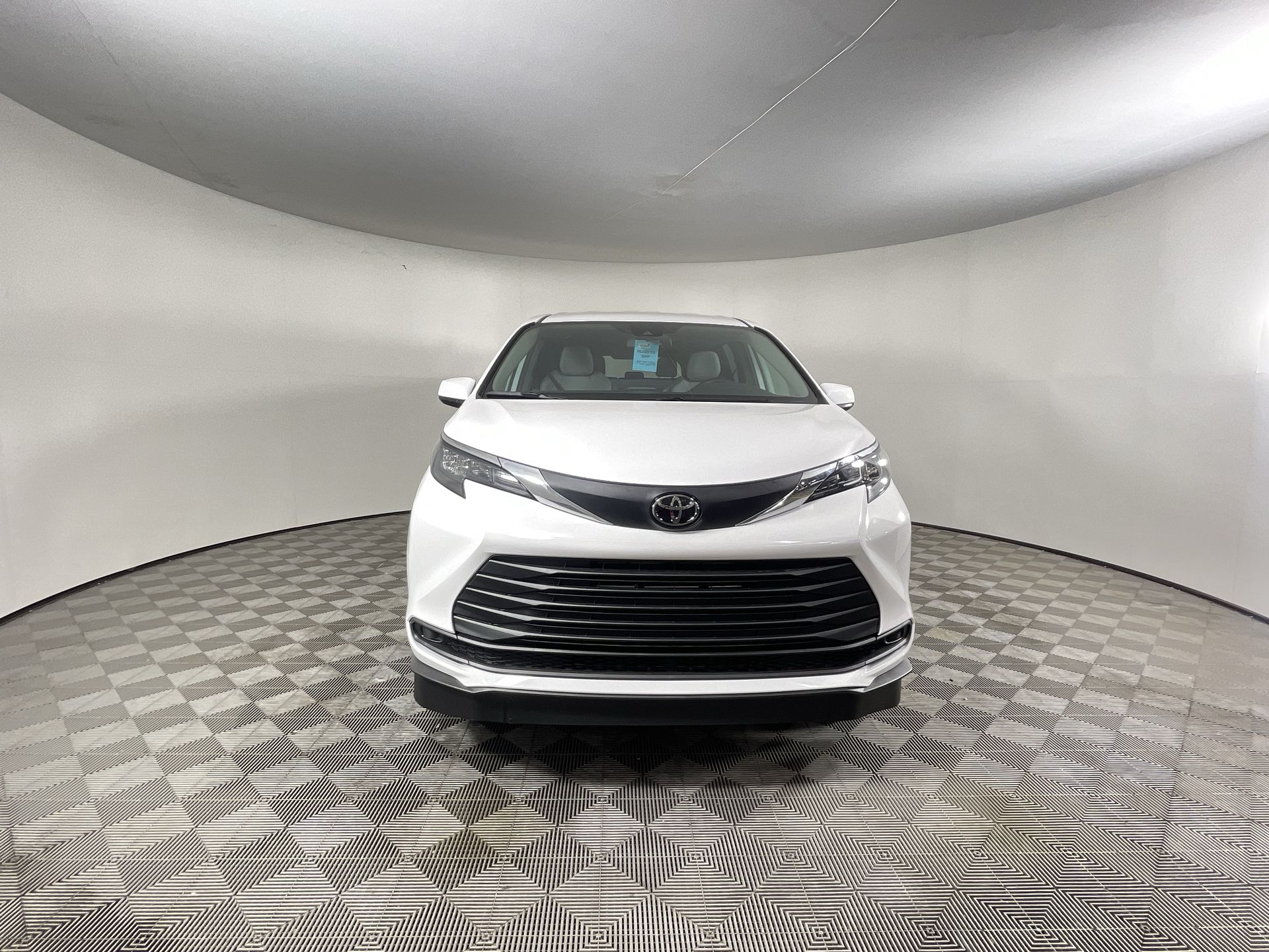 toyota sienna 2026 5TDKSKFC3TS272298 image toyota sienna 2026 5TDKSKFC3TS272298 image