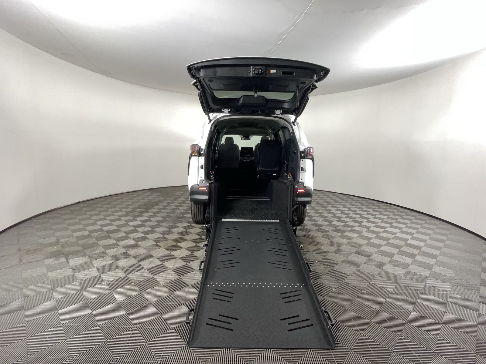 toyota sienna 2026 5TDKRKEC0TS321213 image toyota sienna 2026 5TDKRKEC0TS321213 image