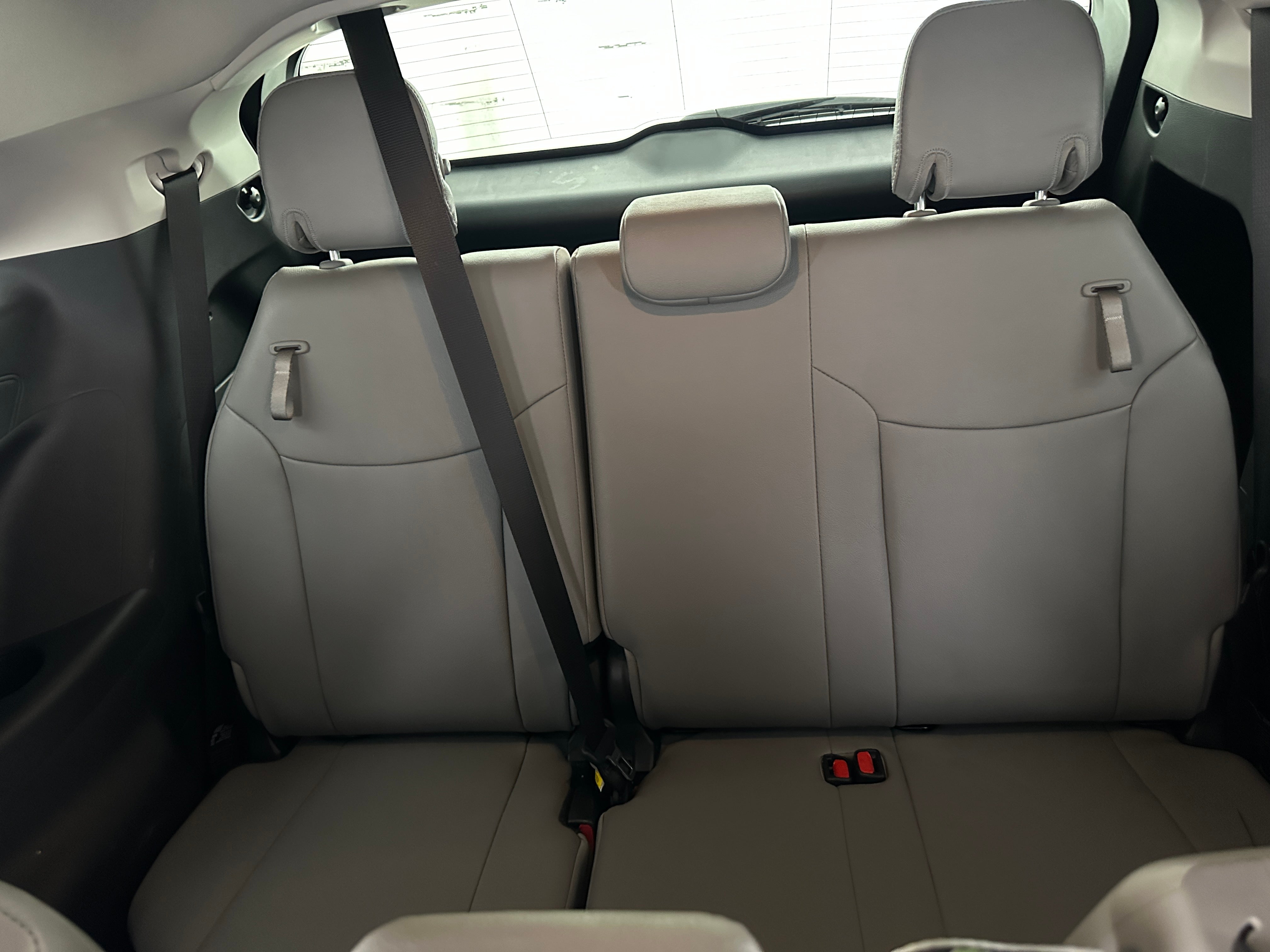 toyota sienna 2026 5TDYRKEC8TS295437 image toyota sienna 2026 5TDYRKEC8TS295437 image