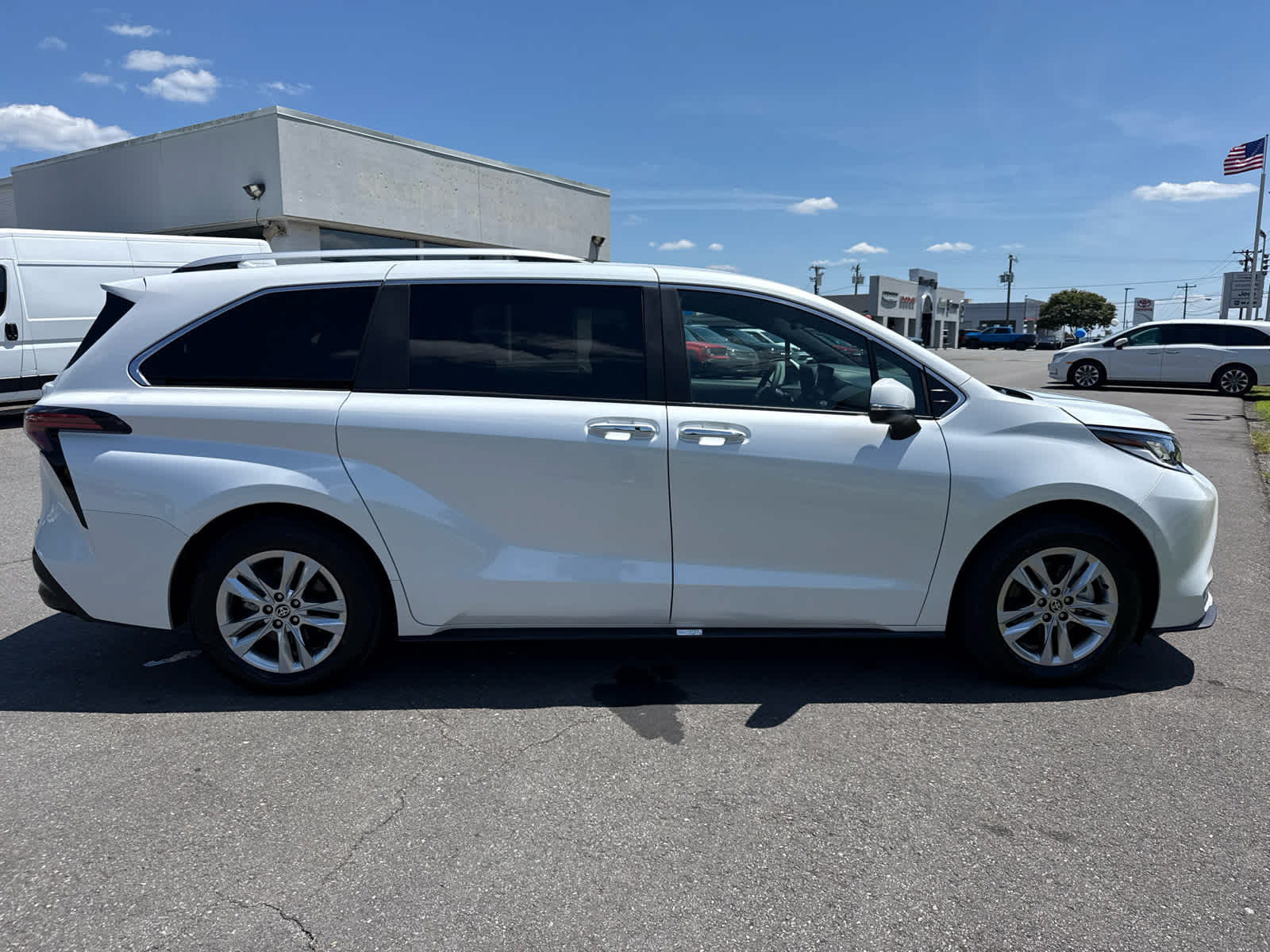 toyota sienna 2026 5TDZSKFC2TS238321 image toyota sienna 2026 5TDZSKFC2TS238321 image