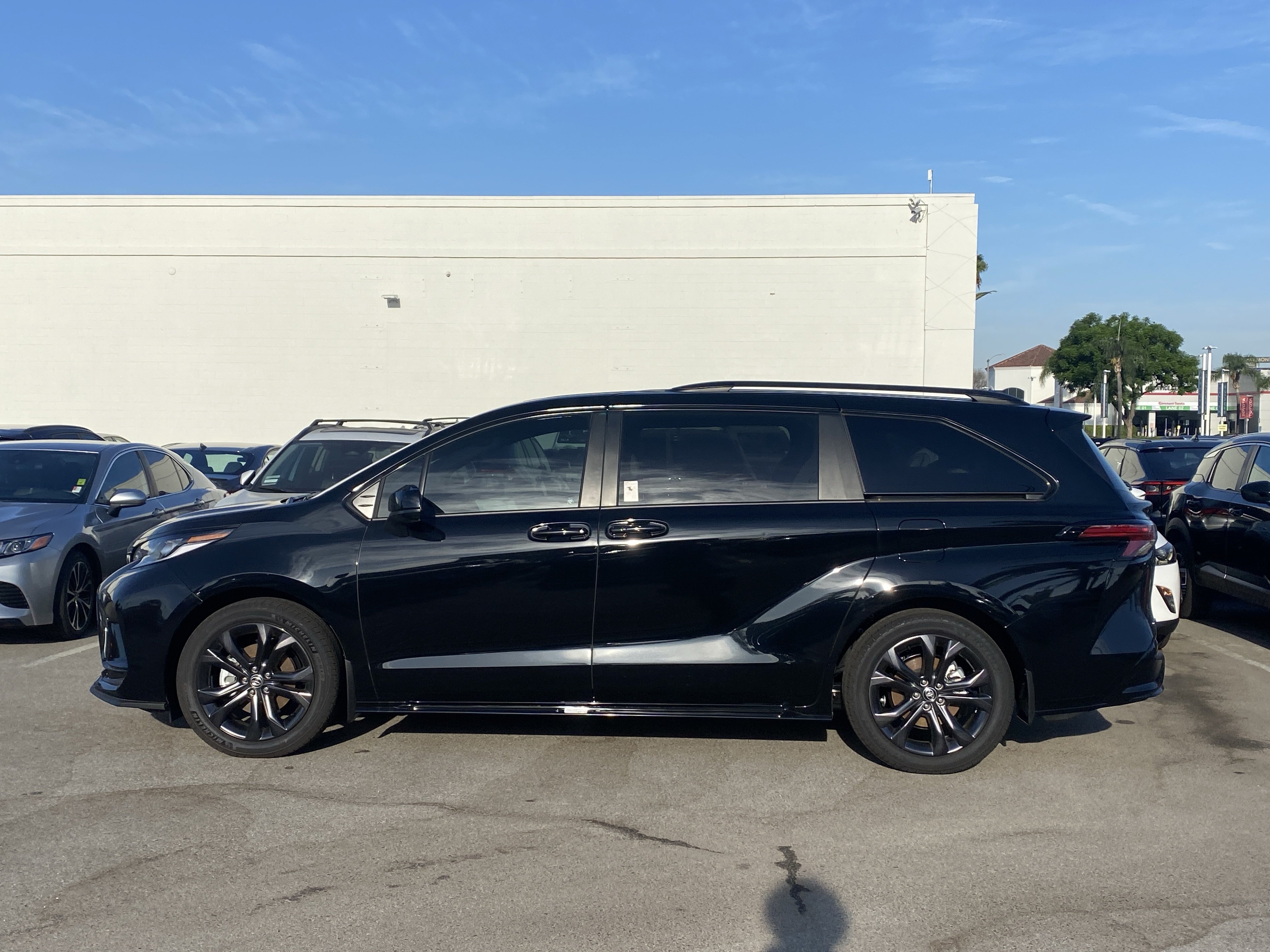 toyota sienna 2026 5TDXRKEC8TS333745 image toyota sienna 2026 5TDXRKEC8TS333745 image