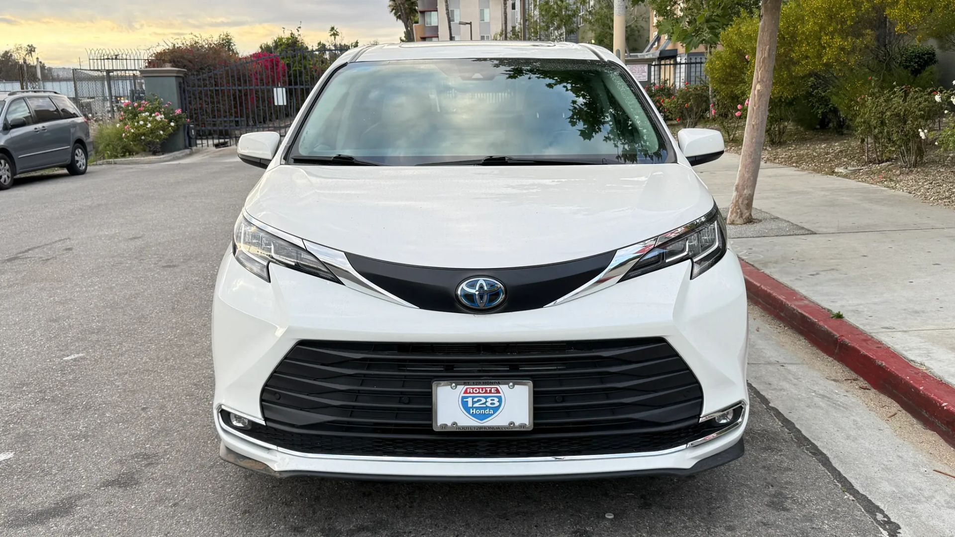 toyota sienna 2021 5TDYSKFC1MS031450 image toyota sienna 2021 5TDYSKFC1MS031450 image