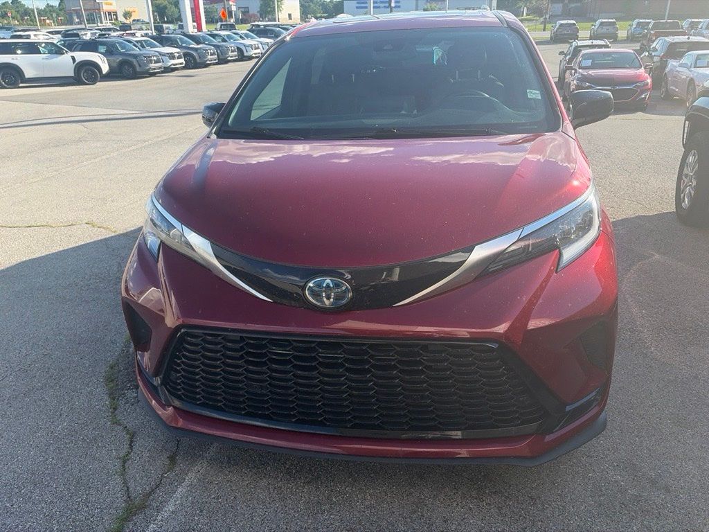 toyota sienna 2021 5TDXRKECXMS009455 image