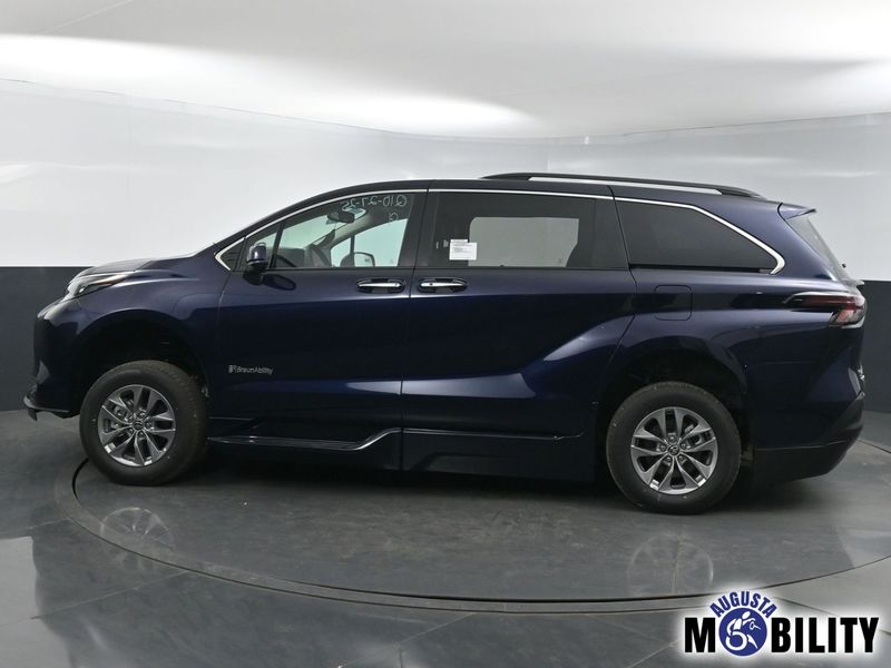toyota sienna 2021 5TDZRKECXMS046823 image toyota sienna 2021 5TDZRKECXMS046823 image