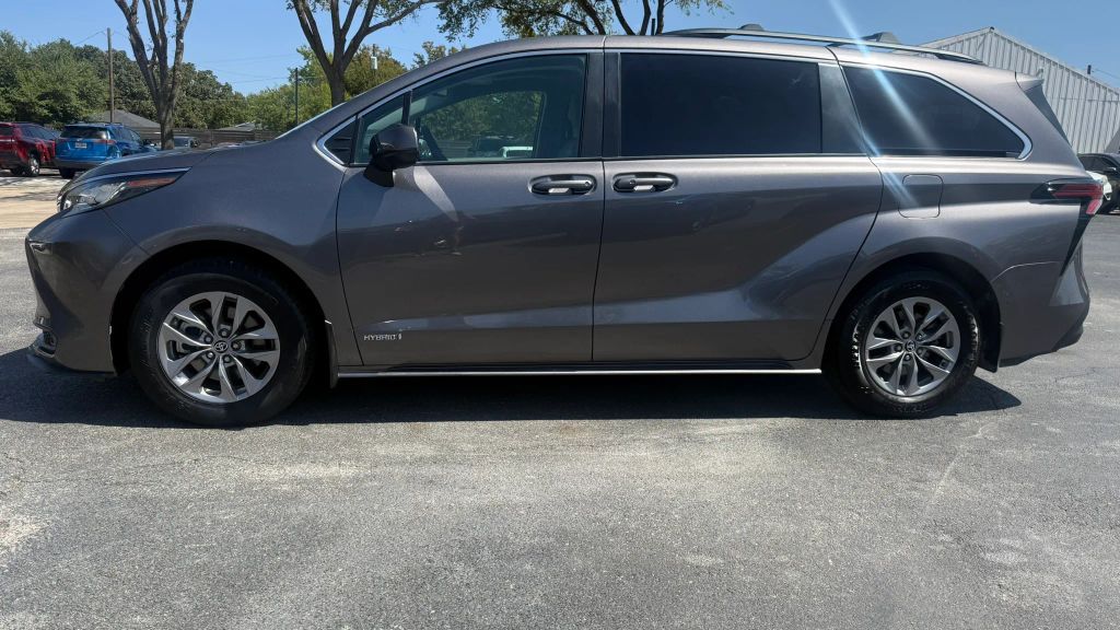 toyota sienna 2021 5TDBRKEC0MS055158 image toyota sienna 2021 5TDBRKEC0MS055158 image