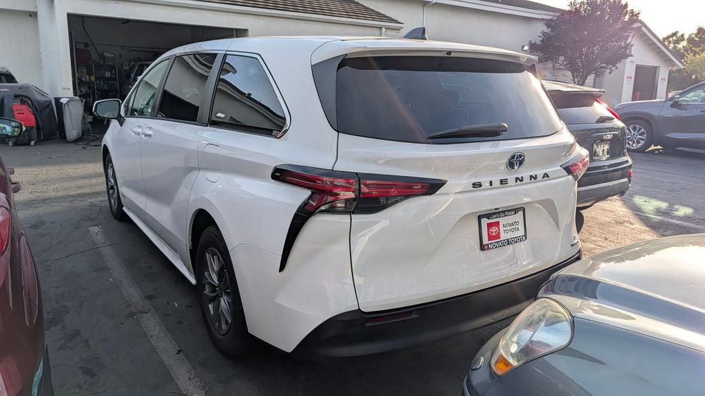 toyota sienna 2021 5TDKRKEC2MS049040 image
