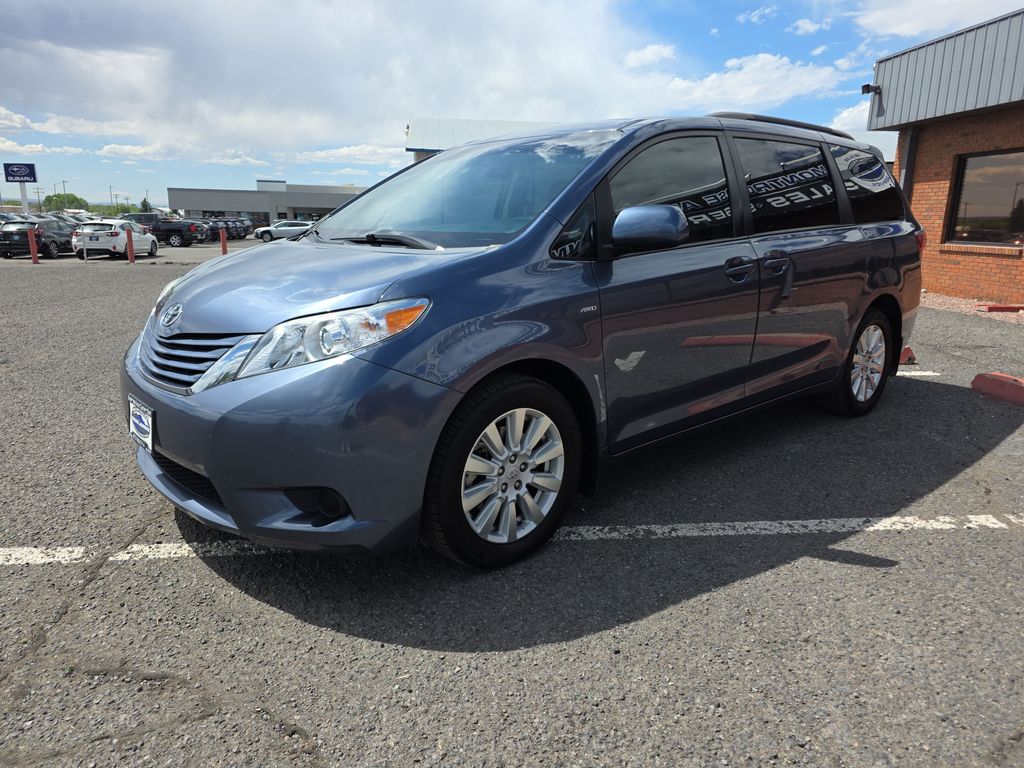 toyota sienna 2017 5TDJZ3DC7HS152012 image toyota sienna 2017 5TDJZ3DC7HS152012 image