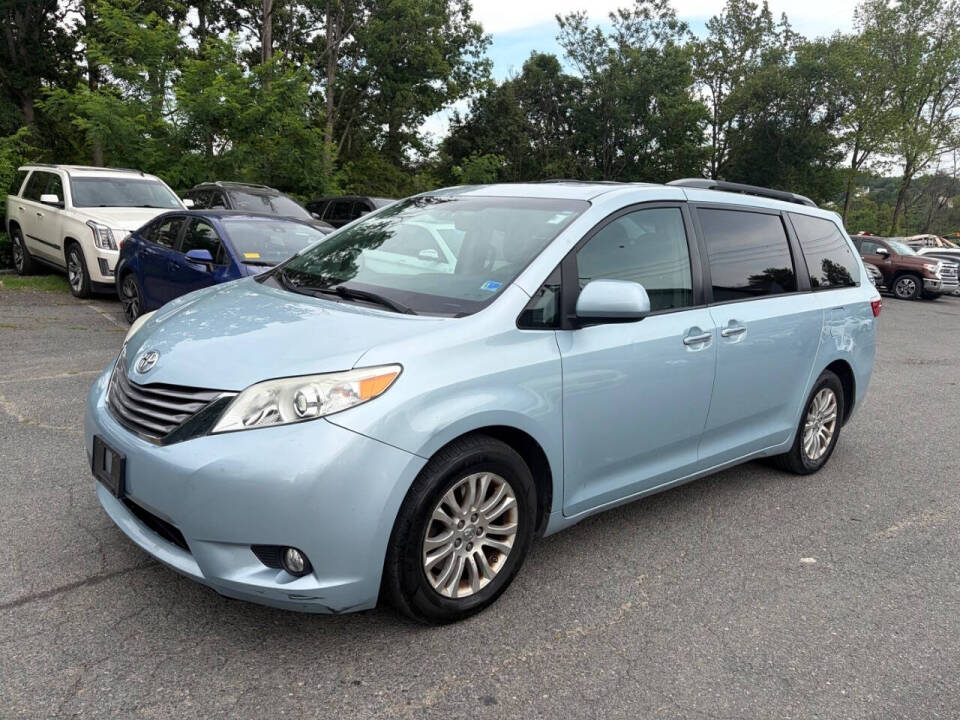 toyota sienna 2017 5TDYZ3DC4HS767521 image toyota sienna 2017 5TDYZ3DC4HS767521 image