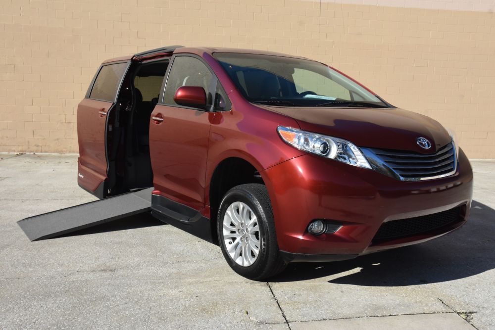 toyota sienna 2017 5TDYZ3DC2HS822869 image toyota sienna 2017 5TDYZ3DC2HS822869 image