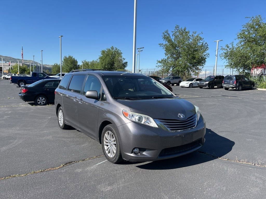 toyota sienna 2017 5TDYZ3DC9HS787912 image toyota sienna 2017 5TDYZ3DC9HS787912 image