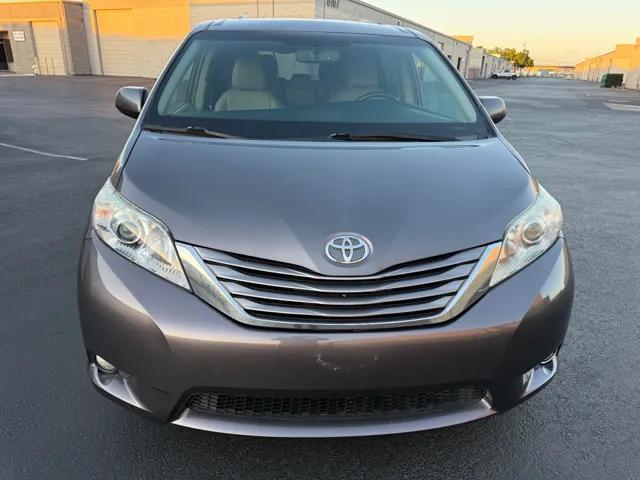 toyota sienna 2017 5TDYZ3DC4HS784965 image toyota sienna 2017 5TDYZ3DC4HS784965 image
