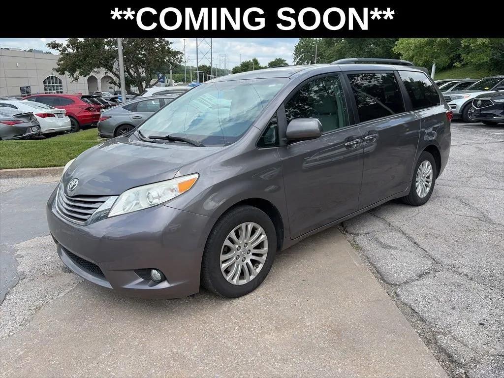 toyota sienna 2017 5TDYZ3DC2HS841017 image toyota sienna 2017 5TDYZ3DC2HS841017 image