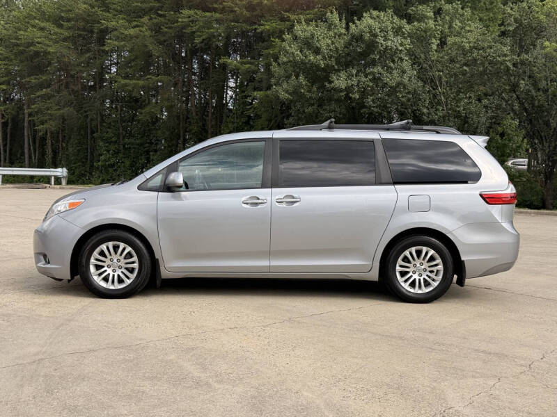 toyota sienna 2017 5TDYZ3DC4HS805832 image toyota sienna 2017 5TDYZ3DC4HS805832 image
